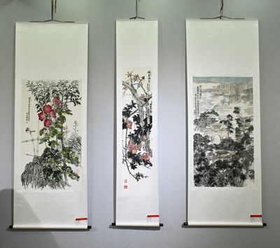 丹青韻長·翰墨生輝——2025年天水市文化館迎新春職工書畫作品展暨文化經(jīng)紀(jì)人服務(wù)深化交流活動(dòng)